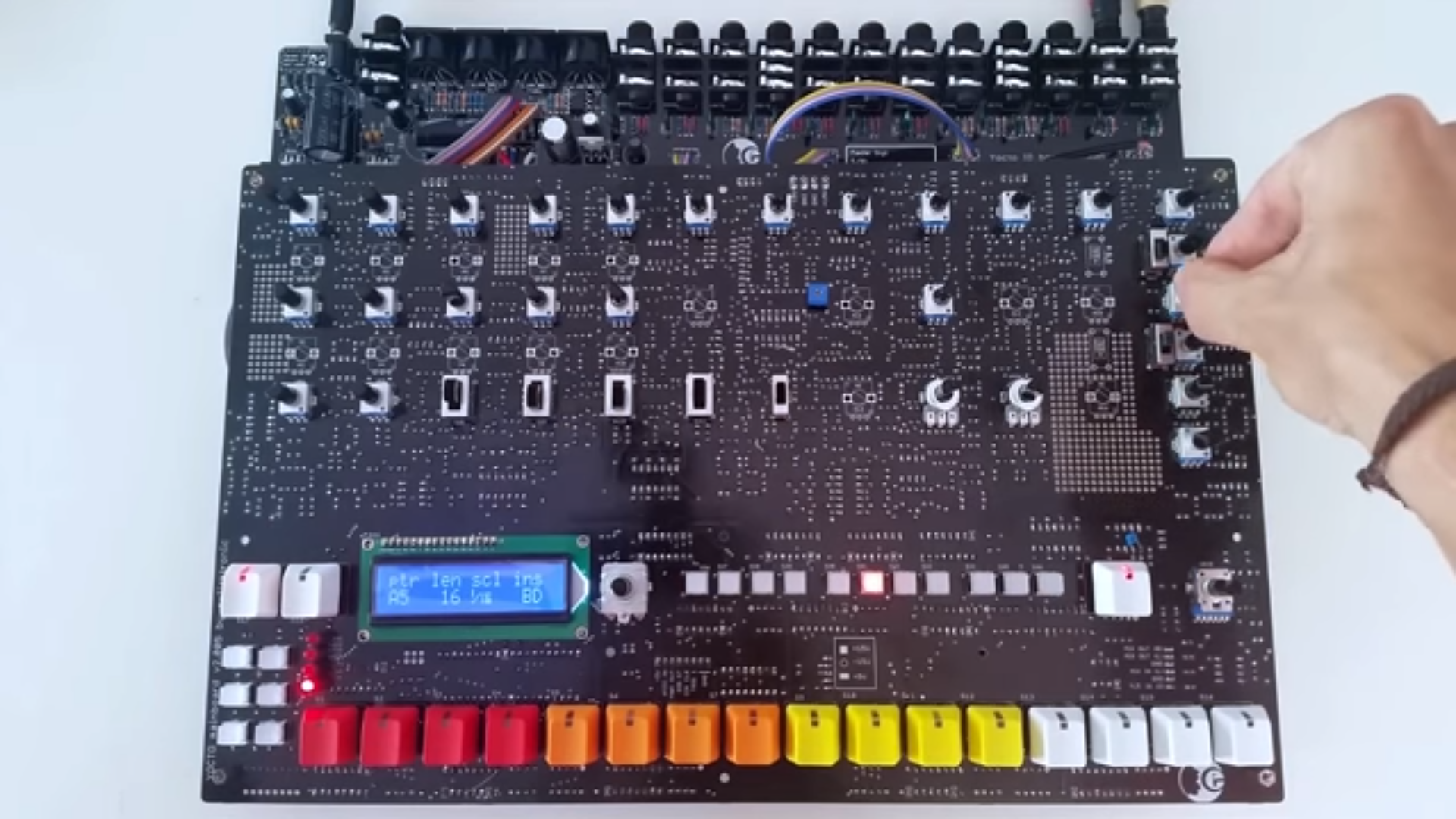 DIY Roland TR-808 Clone DIY Roland TR-808 Clone
